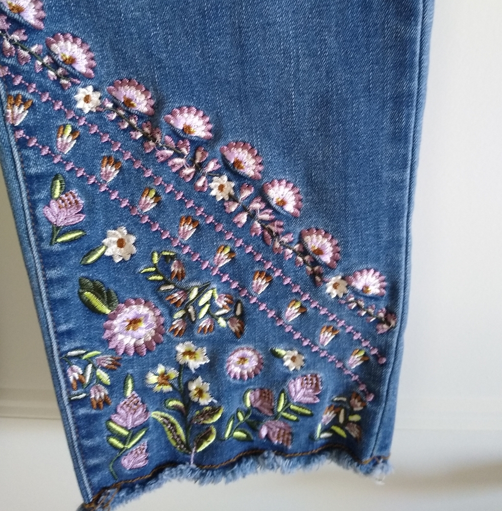 Tribal Embroidered Denim Jeans NWT